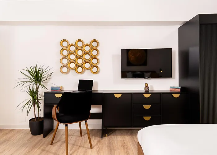 Old Town - Calea Victoriei - Center - Tyst By Mrg * ブカレスト